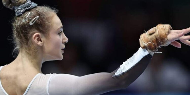 Sabrina Voinea (CSM Constanța) luptă pentru medalii la Campionatul European de gimnastică artistică!