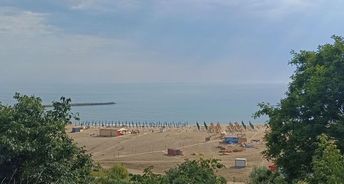 Primăria Constanța și OMD Mamaia-Constanța dezmint informațiile false despre presupuse poluări în Marea Neagră