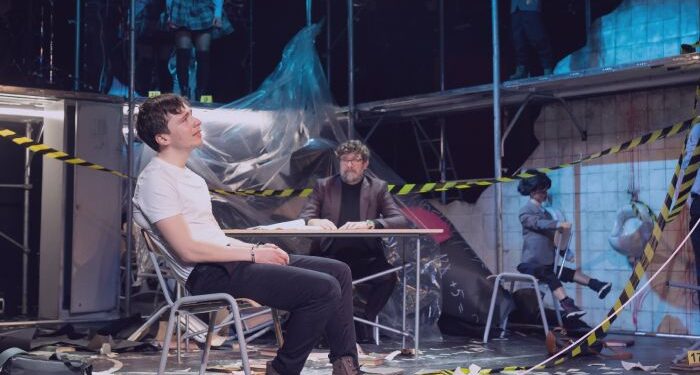 SEAS 2024: „PUNK ROCK” – O radiografie impresionantă a lumii adolescenților