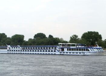 Nava fluvială River Aria a revenit în Portul Constanța