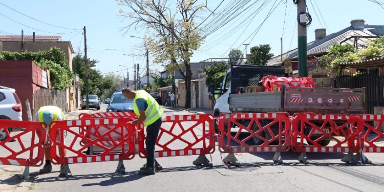 RAJA a demarat lucrări majore de reabilitare a magistralelor de apă, pe strada Baba Novac din Constanţa