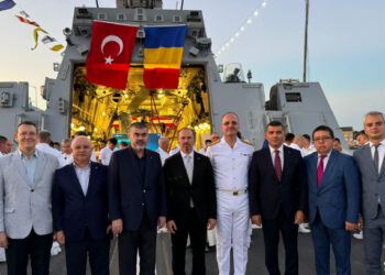 Președintele UDTTMR, Gelil Eserghep, la bordul Corvetei TCG Burgazada