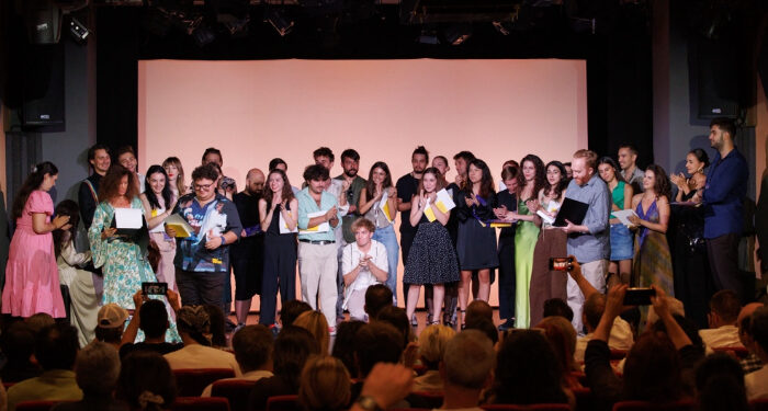 Absolvenți ai Facultății de Arte a Universității Ovidius, la Gala Tânărului Actor Hop 2024