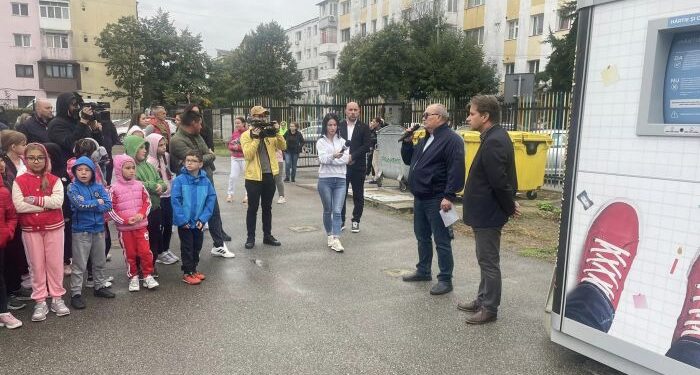 Polaris dă startul unei noi ediții a concursului “10 cu Felicitări pentru colectarea separată”, la Târgu Jiu