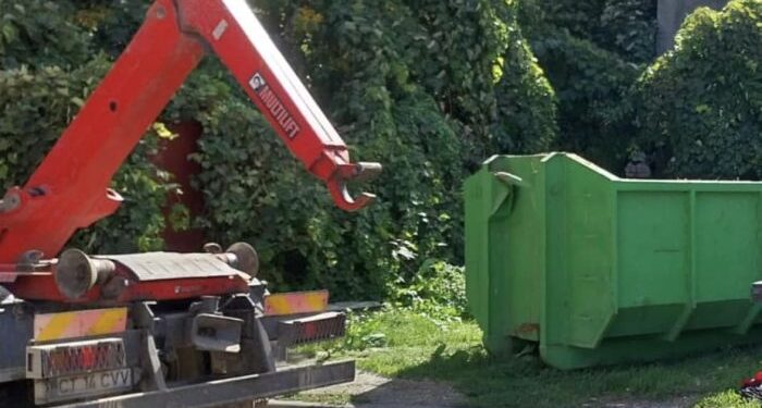 Polaris: Unde sunt amplasate, săptămâna aceasta, benele pentru colectarea deșeurilor voluminoase