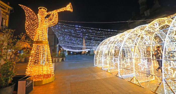 Se deschide Târgul de Crăciun din Piața Ovidiu