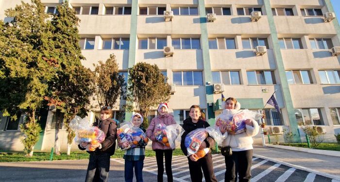 Crăciun cu dulciuri și dorințe împlinite, pentru copiii angajaților Polaris M Holding