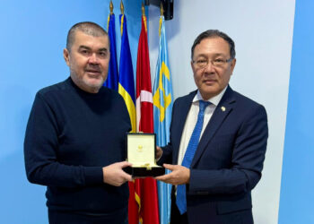 Delegație UDTTMR, condusă de președintele Gelil Eserghep, întrevedere cu ambasadorul Kazahstan în România