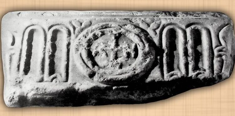 MINAC: Mărturii creștine din Dobrogea antică – Capitel de marmură cu monograma Episcopului Ioan