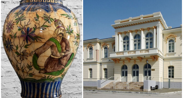 Vas persan din timpul dinastiei Qajar, expus la Muzeul de Artă Tulcea