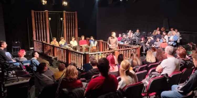 Parteneriat între Baroul Constanța și Teatrul de Stat Constanța, pentru promovarea educației juridice prin artă