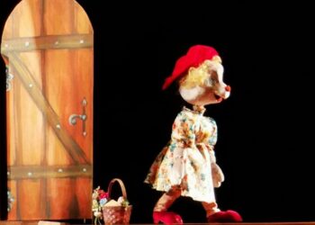 POVESTE CU SCUFIȚA ROȘIE, la Teatrul Căluțul de Mare, pe 23 februarie