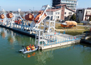 CERONAV, singurul centru de instruire din Europa care deține două bazine de antrenamente