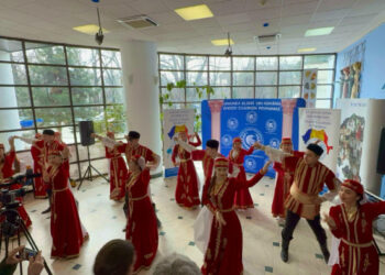 Ansamblul “Qarasu” (UDTTMR Medgidia), la evenimentul organizat de Uniunea Elenă din România