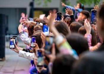 Concerte live, muzică electronică și festival gastronomic la Mamaia, în mini-vacanța de 1 Mai