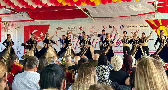 GALERIE FOTO Ansamblul Can Renkler (UDTTMR Topraisar) a cucerit publicul Festivalul Hîdîrlezului din Macedonia