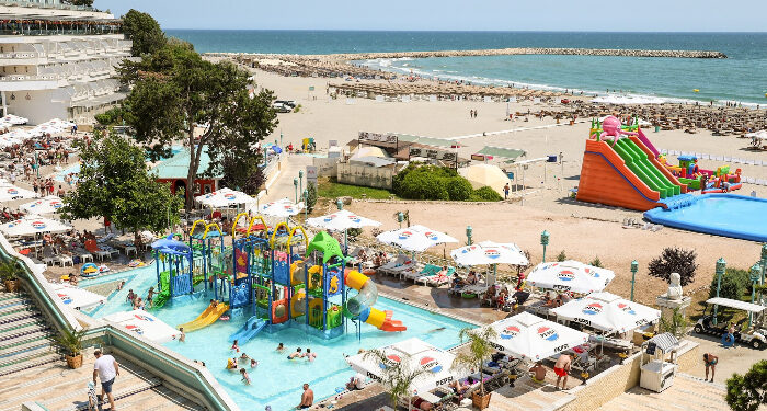 Românii preferă pachetele all inclusive – Creștere cu 30% față de 2024 a rezervărilor de sejururi all inclusive