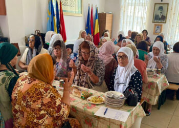 Gospodinele din mai multe organizații UDTTMR au pregătit și dăruit tradiționalul desert musulman AȘURE