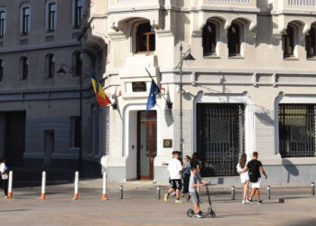 Se deschid Porțile Băncii Naționale a României, sucursala Constanța, din Piața Ovidiu, pentru turiști și curioși