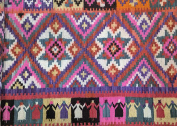 Muzeul de Artă Populară Constanța prezintă ”Covorul maramureșean cu horă”