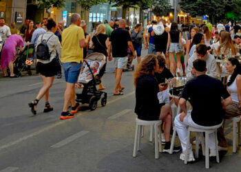 30 – 31 august Weekend pietonal pe bulevardul Tomis: dansuri grecești, activități pentru copii și atmosferă de sărbătoare