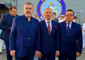 Președintele UDTTMR, Gelil Eserghep, la recepția de Ziua Marinei, de la bordul fregatei Oruçreis