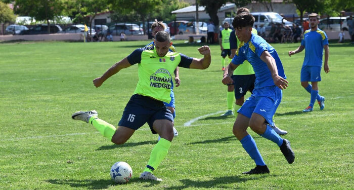 Fotbaliștii CS Medgidia au învins categoric adversarii din Ostrov: 4 – 1