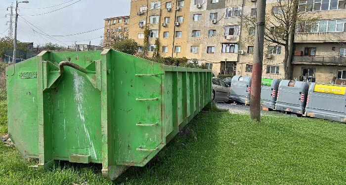 Un container verde POLARIS pentru deșeuri voluminoase este în cartierul KM 4-5 din Constanța, până pe 15 noiembrie