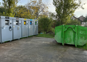 Containerul verde POLARIS pentru deșeuri voluminoase, amplasat pe strada Stadionului din Constanța, până pe 22 noiembrie