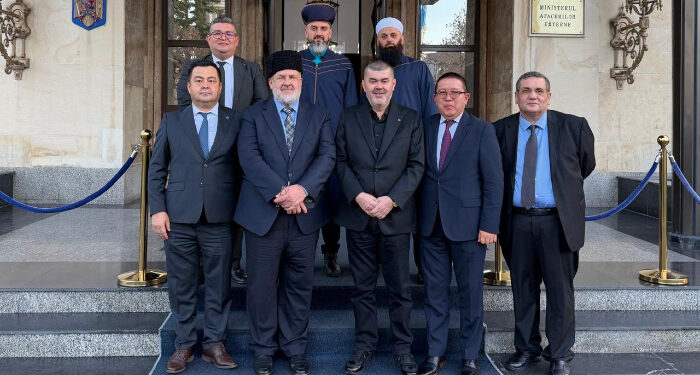 IMPORTANȚI LIDERI ai tătarilor crimeeni participă la Sărbătoarea Etniei Tătare de la Constanța