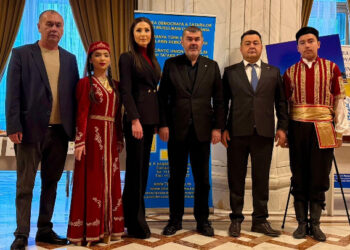 Delegație UDTTMR, condusă de președintele Gelil Eserghep, prezentă la Parlament, de Ziua Minorităților Naționale