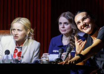 DOAMNELE DE LA RADIO – Cătălina Grama, Ioana Marcoiu și Gabriela Porumbacu, la Casa de Cultură Constanța