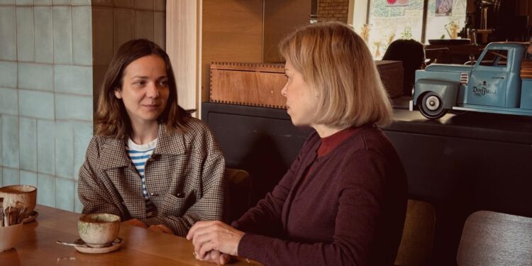 Mihaela Velicu: „Scena te lasă să trăiești fără frică”